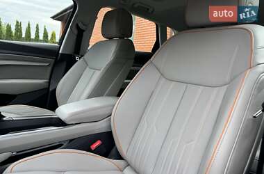 Внедорожник / Кроссовер Audi e-tron 2020 в 