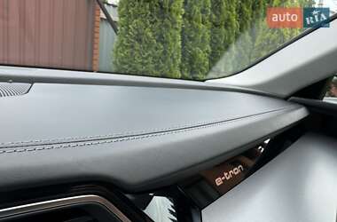 Внедорожник / Кроссовер Audi e-tron 2020 в 