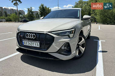 Внедорожник / Кроссовер Audi e-tron 2020 в 