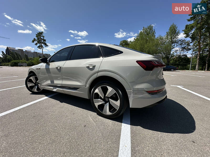 Внедорожник / Кроссовер Audi e-tron 2020 в Харькове