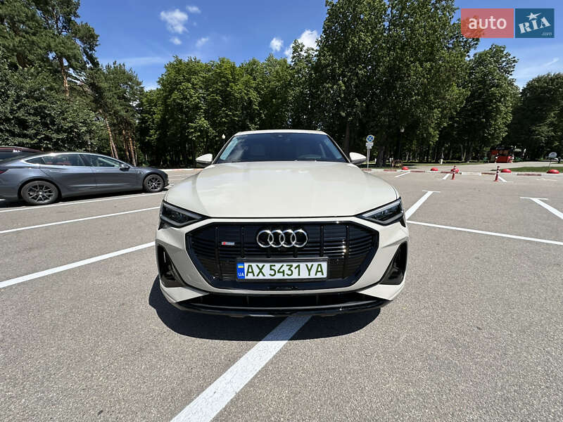 Внедорожник / Кроссовер Audi e-tron 2020 в Харькове