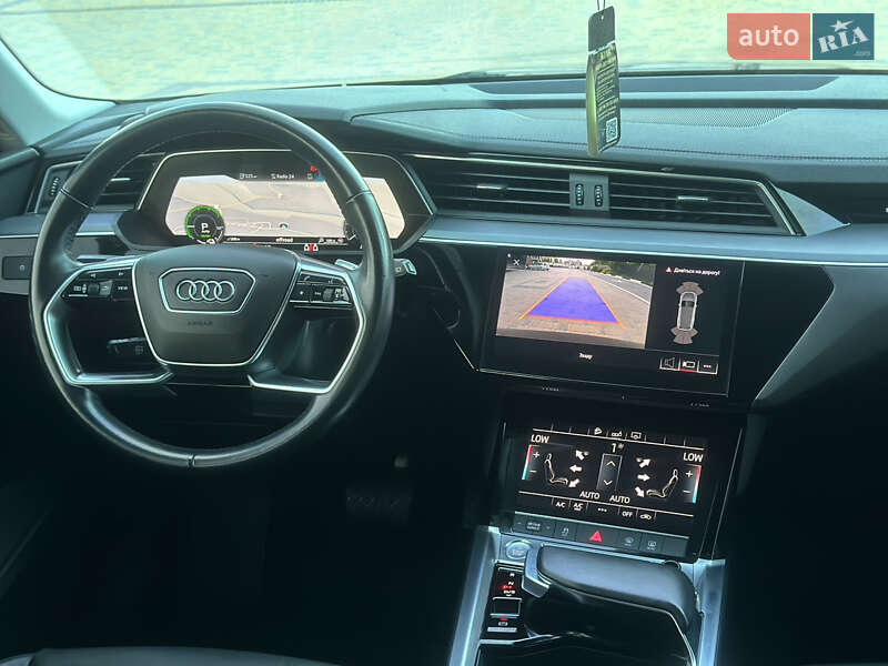Внедорожник / Кроссовер Audi e-tron 2020 в Тернополе