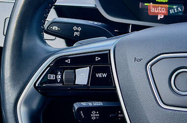 Внедорожник / Кроссовер Audi e-tron 2020 в 