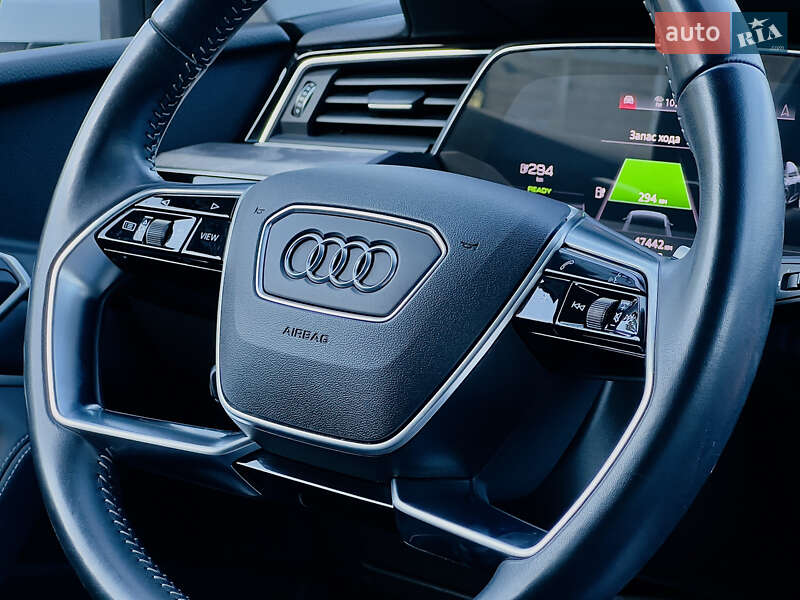 Внедорожник / Кроссовер Audi e-tron 2020 в Николаеве