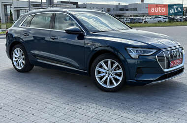 Внедорожник / Кроссовер Audi e-tron 2019 в 