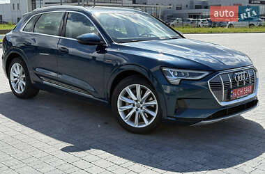 Внедорожник / Кроссовер Audi e-tron 2019 в 