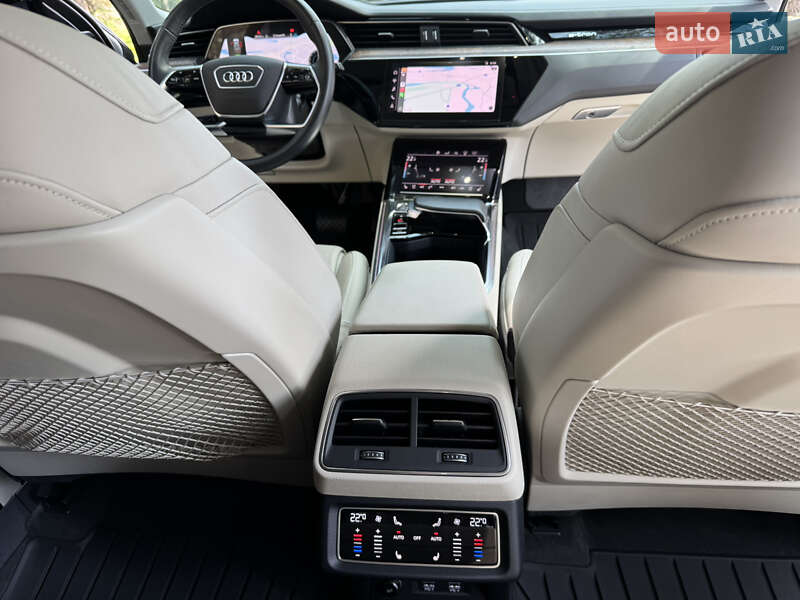 Внедорожник / Кроссовер Audi e-tron 2019 в Днепре