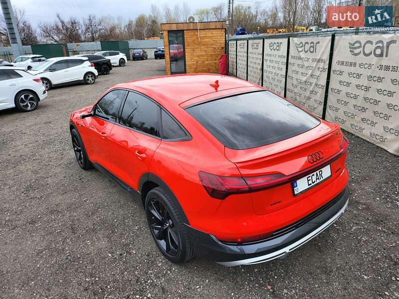 Внедорожник / Кроссовер Audi e-tron 2020 в Киеве
