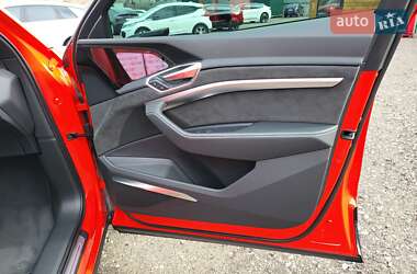 Внедорожник / Кроссовер Audi e-tron 2020 в 