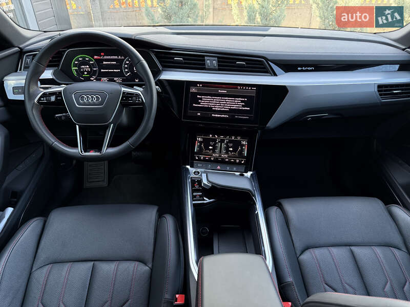 Внедорожник / Кроссовер Audi e-tron 2022 в Мукачево