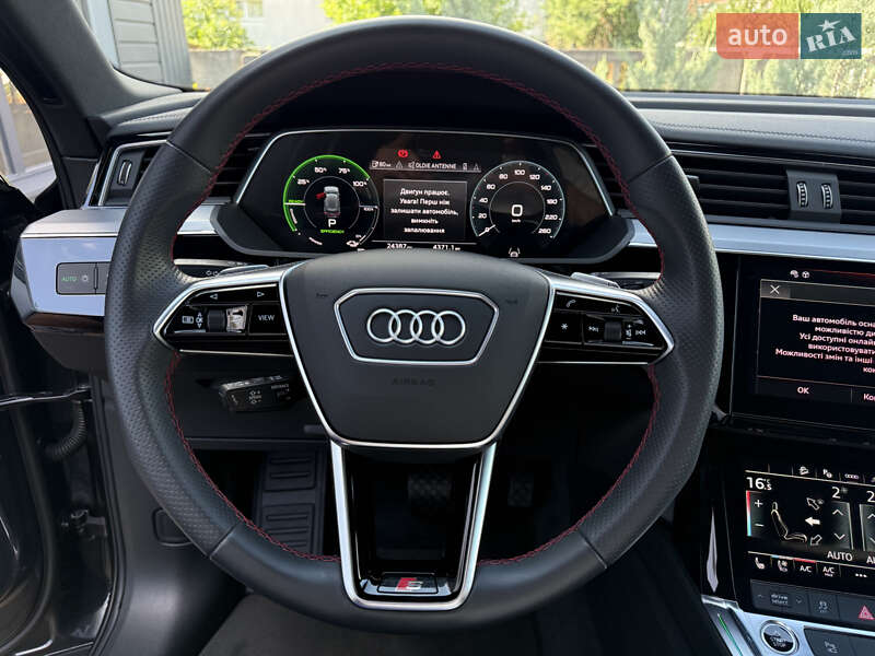 Внедорожник / Кроссовер Audi e-tron 2022 в Мукачево