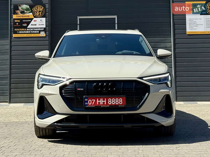 Внедорожник / Кроссовер Audi e-tron 2022 в Мукачево
