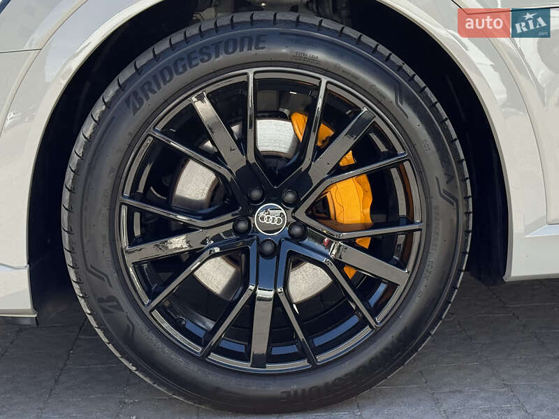 Внедорожник / Кроссовер Audi e-tron 2022 в Мукачево