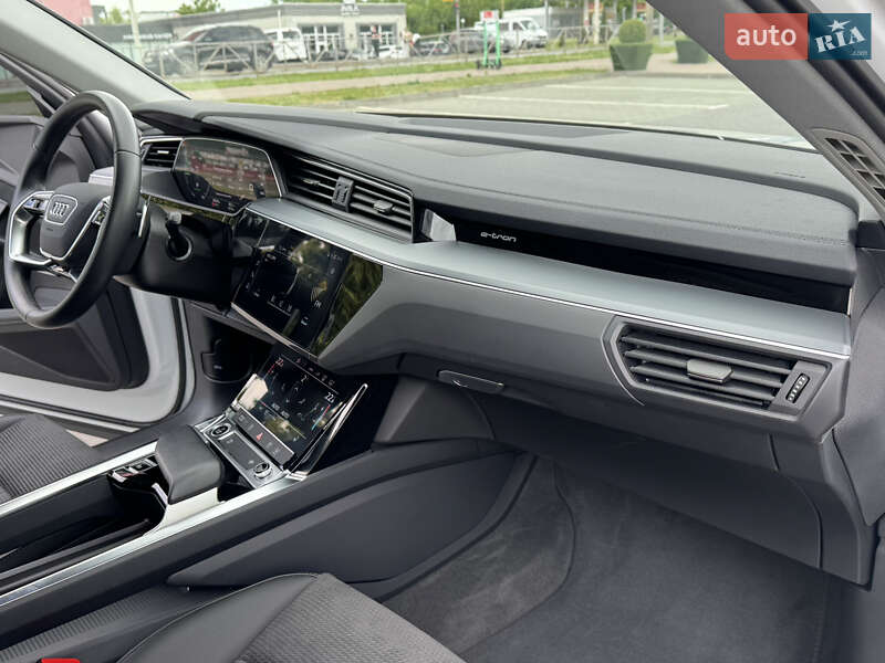 Внедорожник / Кроссовер Audi e-tron 2023 в Хмельницком