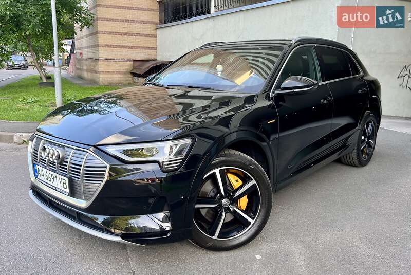 Внедорожник / Кроссовер Audi e-tron 2020 в Киеве