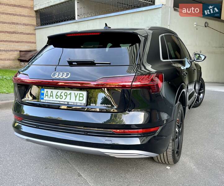 Внедорожник / Кроссовер Audi e-tron 2020 в Киеве