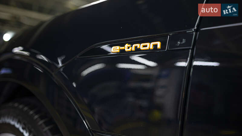 Внедорожник / Кроссовер Audi e-tron 2023 в Черновцах