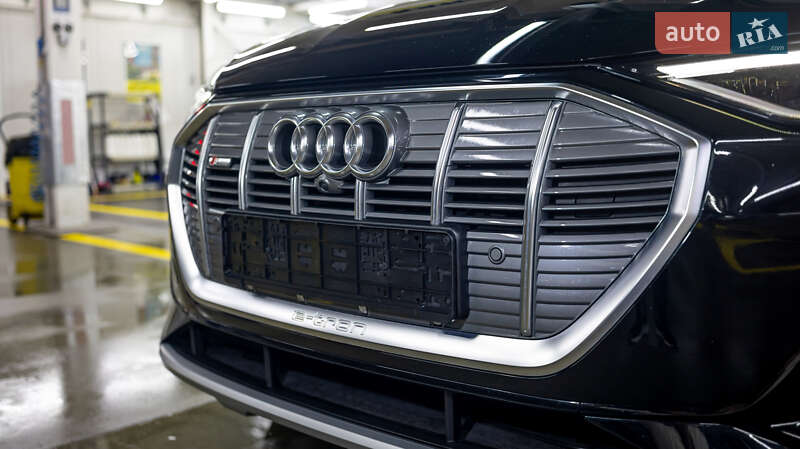 Внедорожник / Кроссовер Audi e-tron 2023 в Черновцах