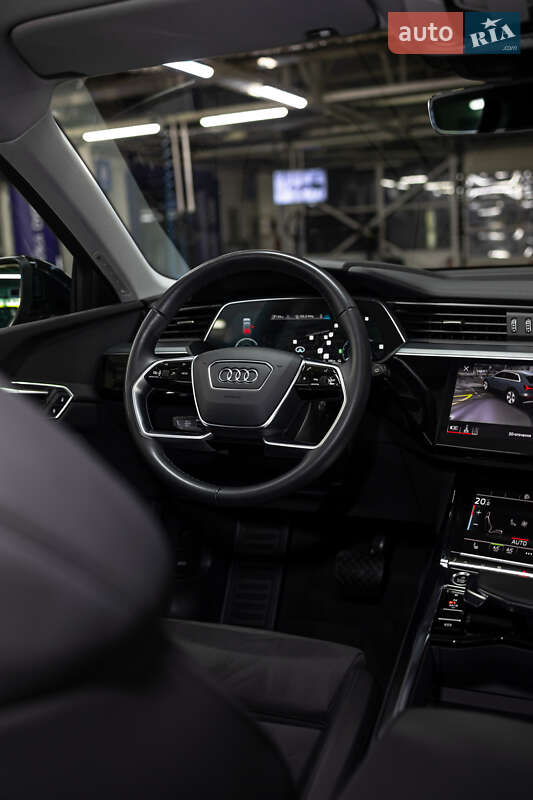 Внедорожник / Кроссовер Audi e-tron 2023 в Черновцах