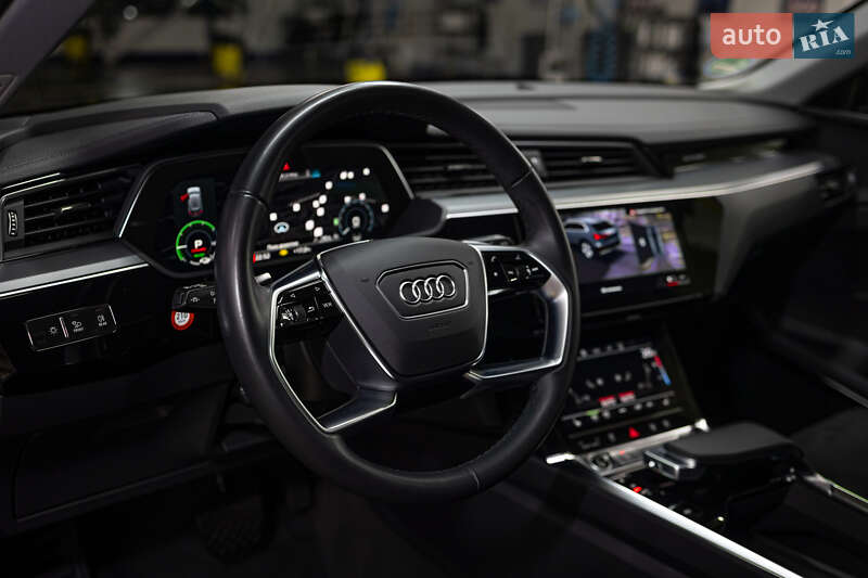 Внедорожник / Кроссовер Audi e-tron 2023 в Черновцах