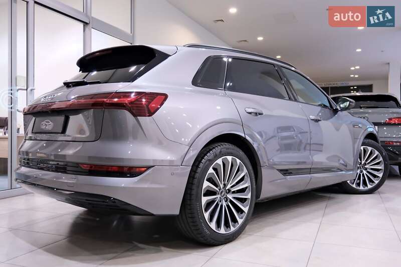 Позашляховик / Кросовер Audi e-tron 2020 в Дрогобичі