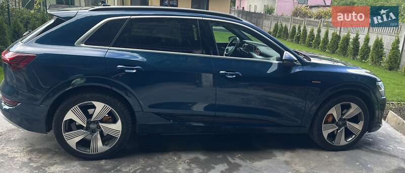 Внедорожник / Кроссовер Audi e-tron 2018 в Львове