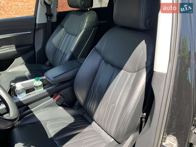 Внедорожник / Кроссовер Audi e-tron 2019 в Дрогобыче