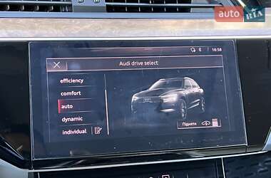 Позашляховик / Кросовер Audi e-tron 2019 в 
