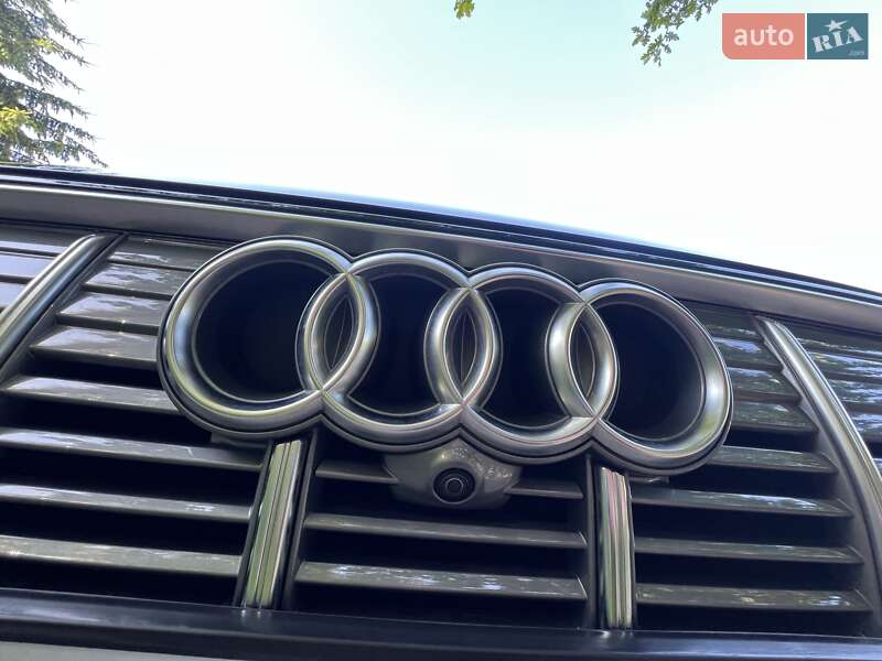 Позашляховик / Кросовер Audi e-tron 2019 в Львові