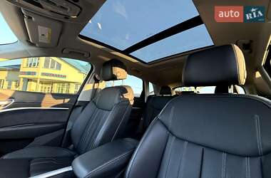 Позашляховик / Кросовер Audi e-tron 2019 в 