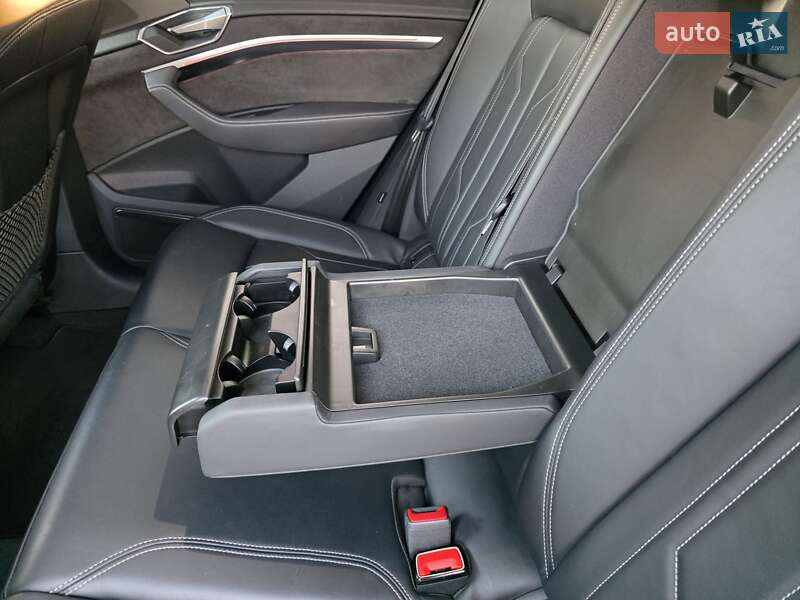 Позашляховик / Кросовер Audi e-tron 2019 в Одесі