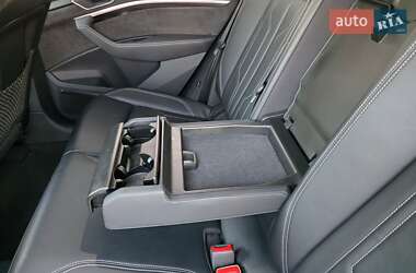 Внедорожник / Кроссовер Audi e-tron 2019 в 