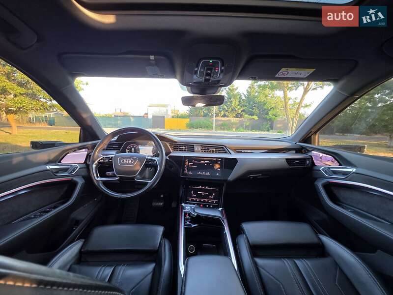 Позашляховик / Кросовер Audi e-tron 2019 в Одесі