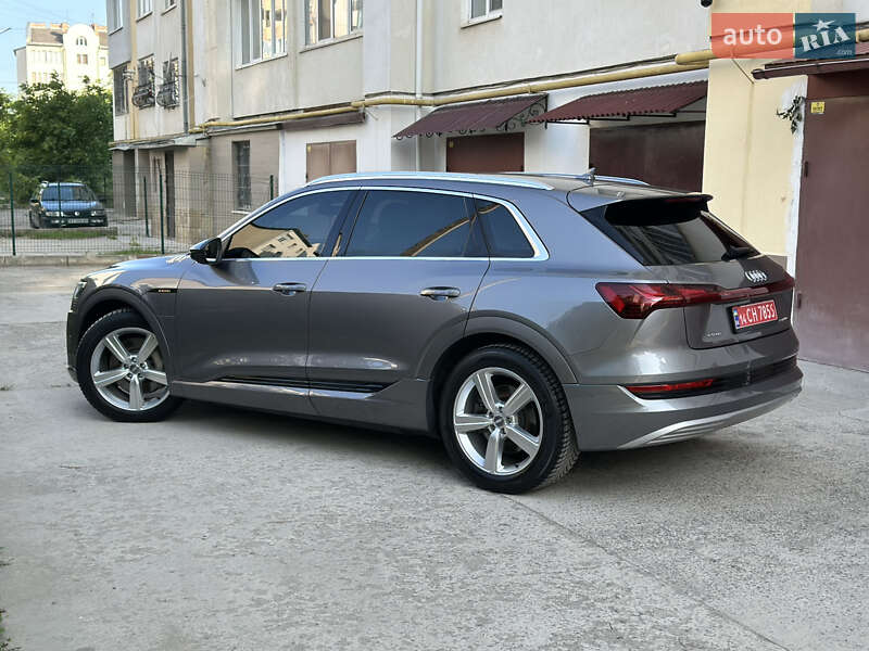 Внедорожник / Кроссовер Audi e-tron 2019 в Ивано-Франковске