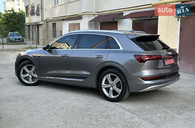 Внедорожник / Кроссовер Audi e-tron 2019 в 