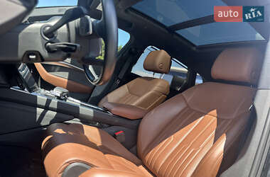 Внедорожник / Кроссовер Audi e-tron 2019 в 