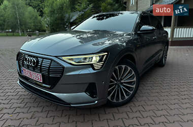 Позашляховик / Кросовер Audi e-tron 2019 в Хмільнику