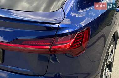 Внедорожник / Кроссовер Audi e-tron 2021 в 