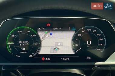 Внедорожник / Кроссовер Audi e-tron 2021 в 