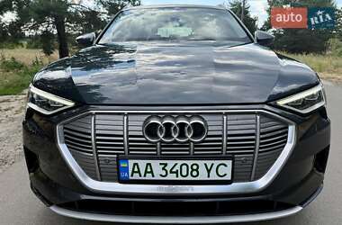 Внедорожник / Кроссовер Audi e-tron 2019 в 