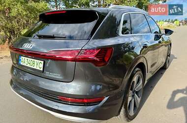 Внедорожник / Кроссовер Audi e-tron 2019 в 