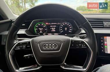 Внедорожник / Кроссовер Audi e-tron 2019 в 