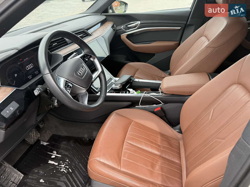 Внедорожник / Кроссовер Audi e-tron 2021 в Луцке фото 6 Внедорожник / Кроссовер Audi e-tron 2021 в Луцке