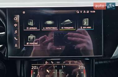Позашляховик / Кросовер Audi e-tron 2021 в 