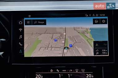 Позашляховик / Кросовер Audi e-tron 2021 в 