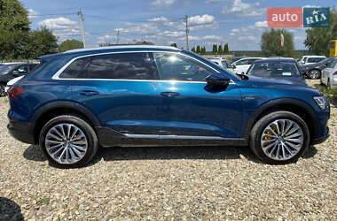 Внедорожник / Кроссовер Audi e-tron 2019 в 