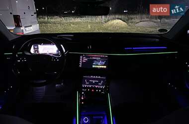 Внедорожник / Кроссовер Audi e-tron 2019 в 
