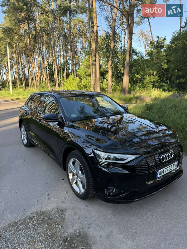 Внедорожник / Кроссовер Audi e-tron 2021 в Житомире
