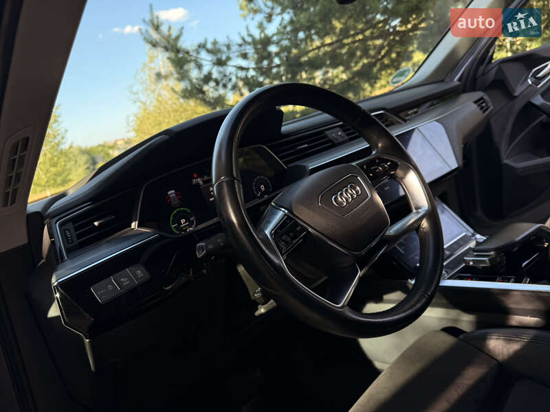 Внедорожник / Кроссовер Audi e-tron 2019 в Львове