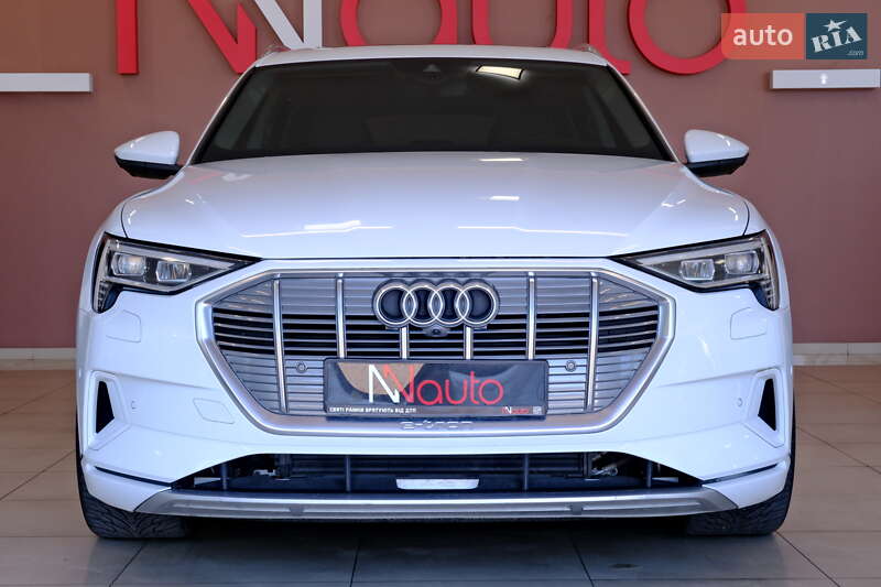 Позашляховик / Кросовер Audi e-tron 2019 в Одесі